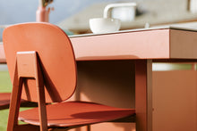 outdoorküche-deluxe-mit-bartisch-gartengrill