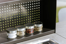 outdoorküche-deluxe-mit-kühlschrank-gartengrill